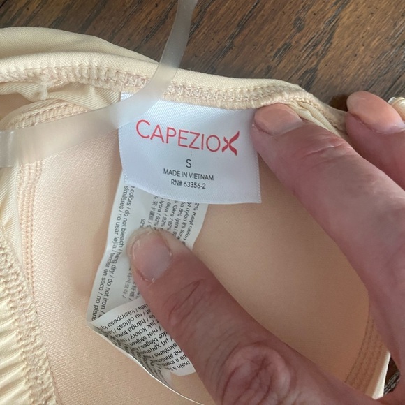 Capezio Camisole Bra Size Small NWOT - Picture 6 of 10